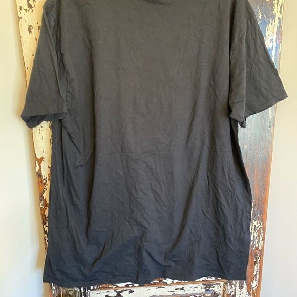 EUC Malachi Pigeon shirt. Size L. Unisex. - Picture 8 of 8